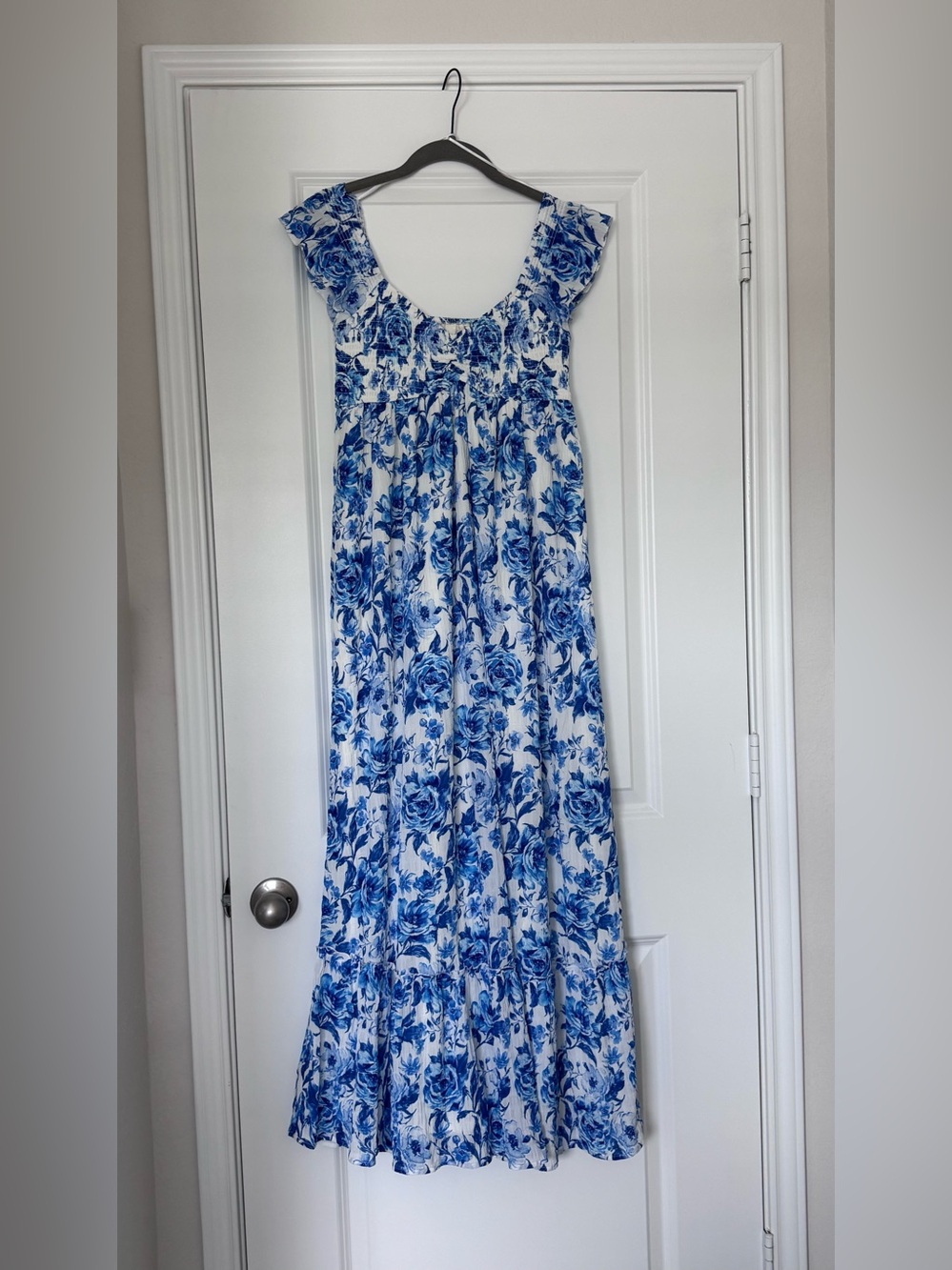 Blue Floral Maxi Dress - White & Blue Pattern